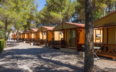 Camping-Bungalows Altomira - Camping en Castellón para ir con perro