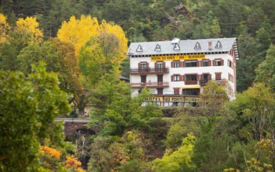 Hostal Les Fonts casa rural que acepta mascotas en Barcelona - Castellar de n'Hug