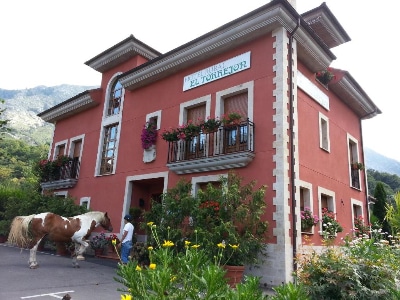 Fachada del Hotel Rural El Torrejón