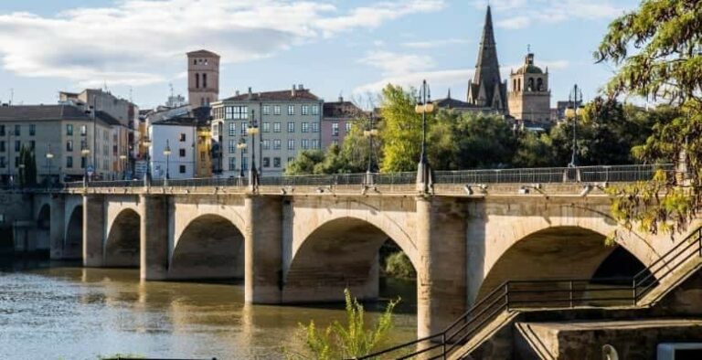 Apartamentos y hoteles que admiten mascotas en Logroño