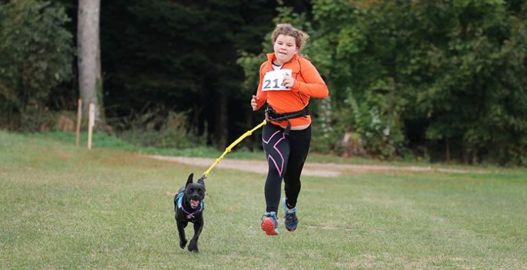 Canicross: el deporte que consiste en correr con perro