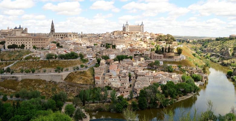 Hoteles que admiten mascotas en Toledo