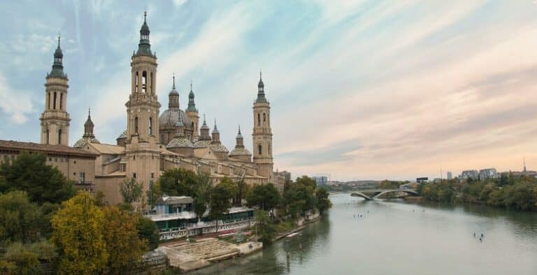 Hoteles que admiten mascotas en Zaragoza