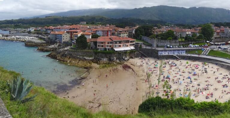 Llanes